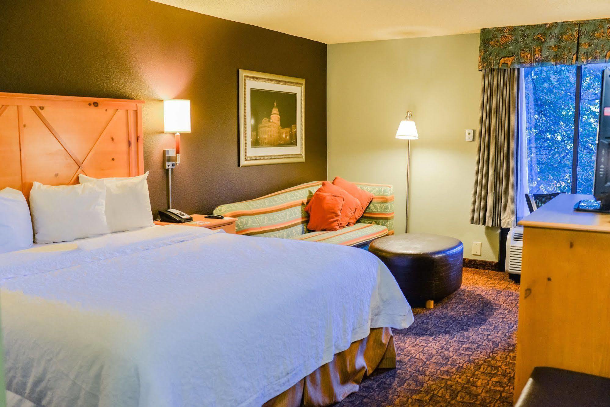 Hampton Inn Austin Nw Near The Domain Экстерьер фото